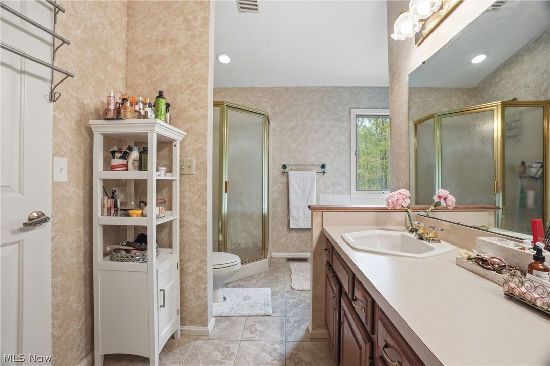 13125 Pearl Road Chardon, OH 44024 - Photo 21 of 48 primary suite