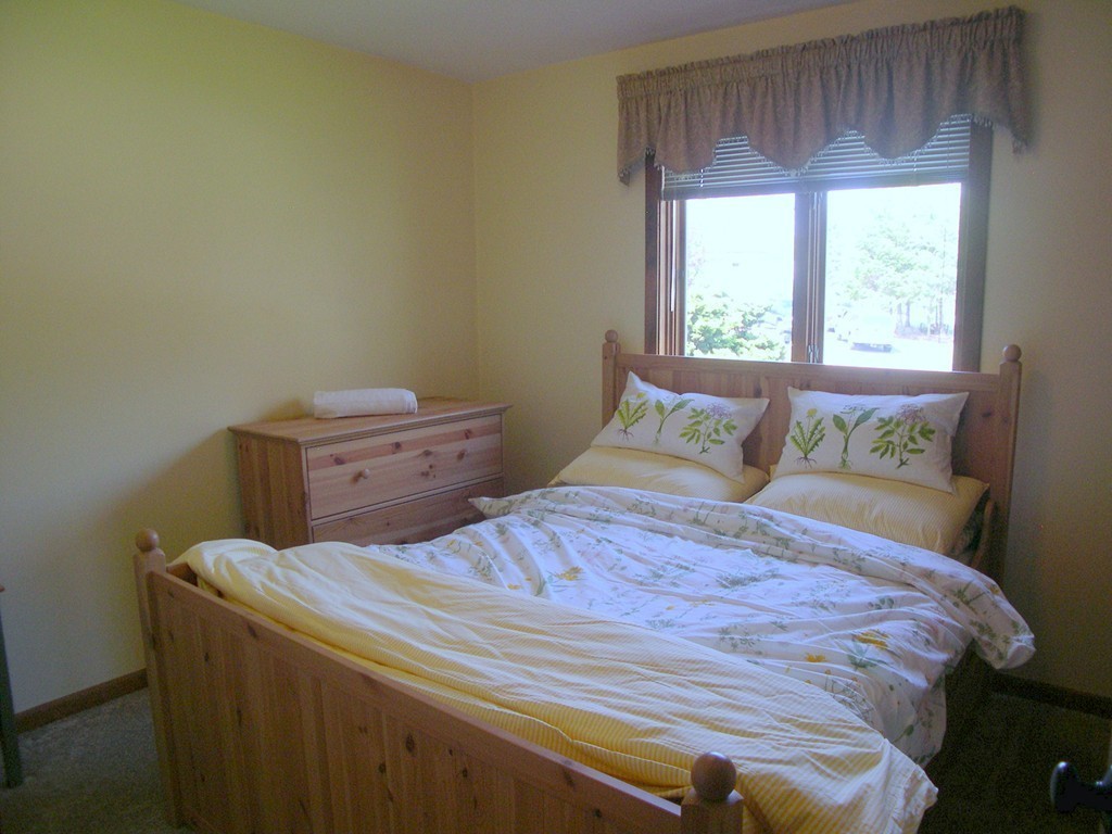 64 Harrington Road Framingham, MA 01701 - Photo 16 of 29 Gallery Image 16