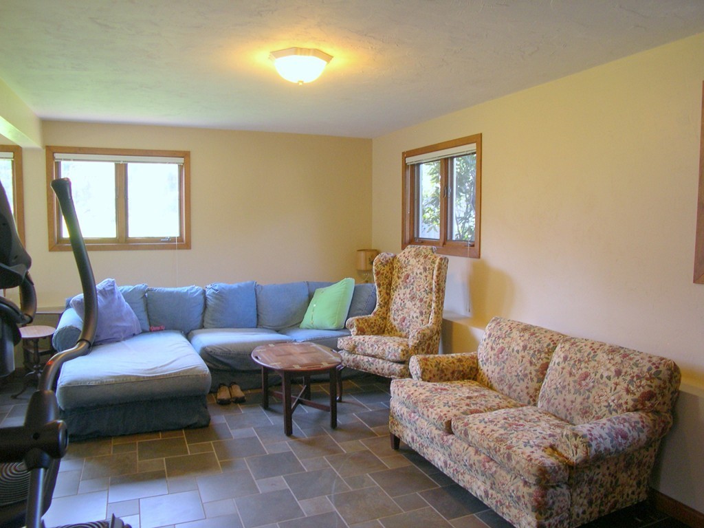 64 Harrington Road Framingham, MA 01701 - Photo 19 of 29 Gallery Image 19