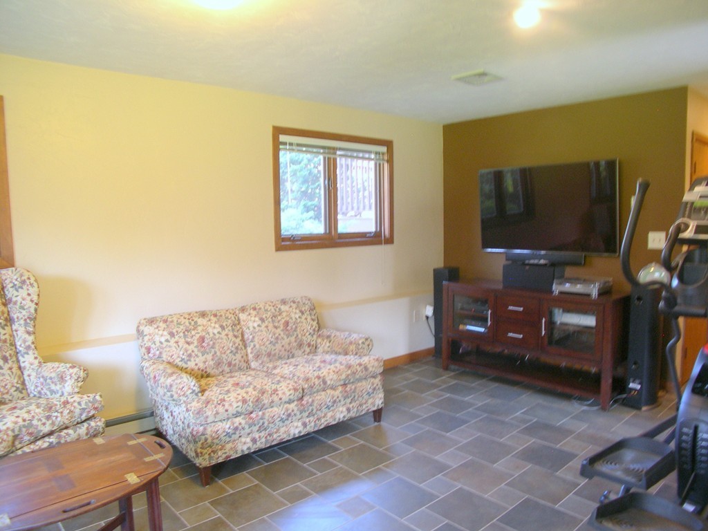 64 Harrington Road Framingham, MA 01701 - Photo 21 of 29 Gallery Image 21