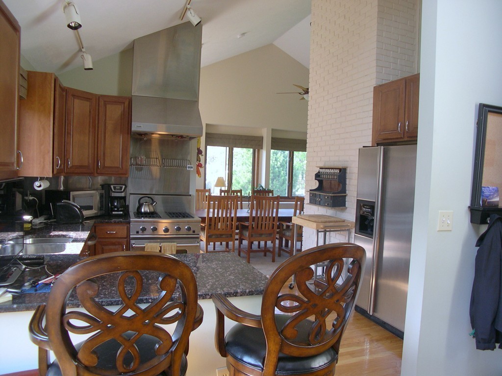 64 Harrington Road Framingham, MA 01701 - Photo 5 of 29 Gallery Image 5