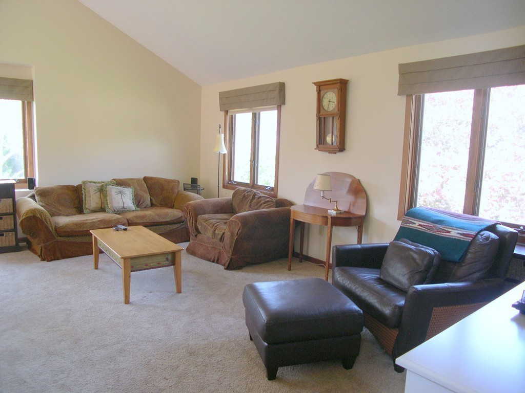 64 Harrington Road Framingham, MA 01701 - Photo 9 of 29 Gallery Image 9