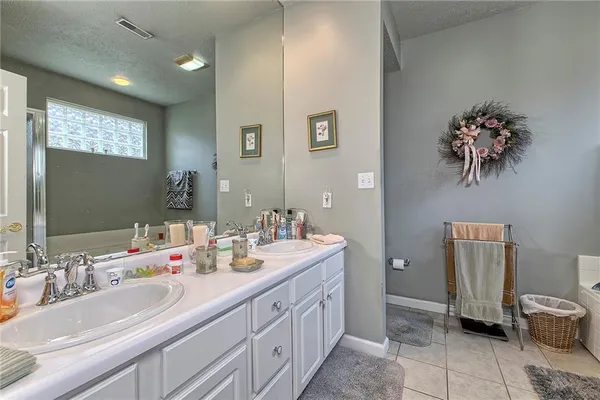 $395,000 | 6015 Triple Crown Circle, Greensburg, PA 15601