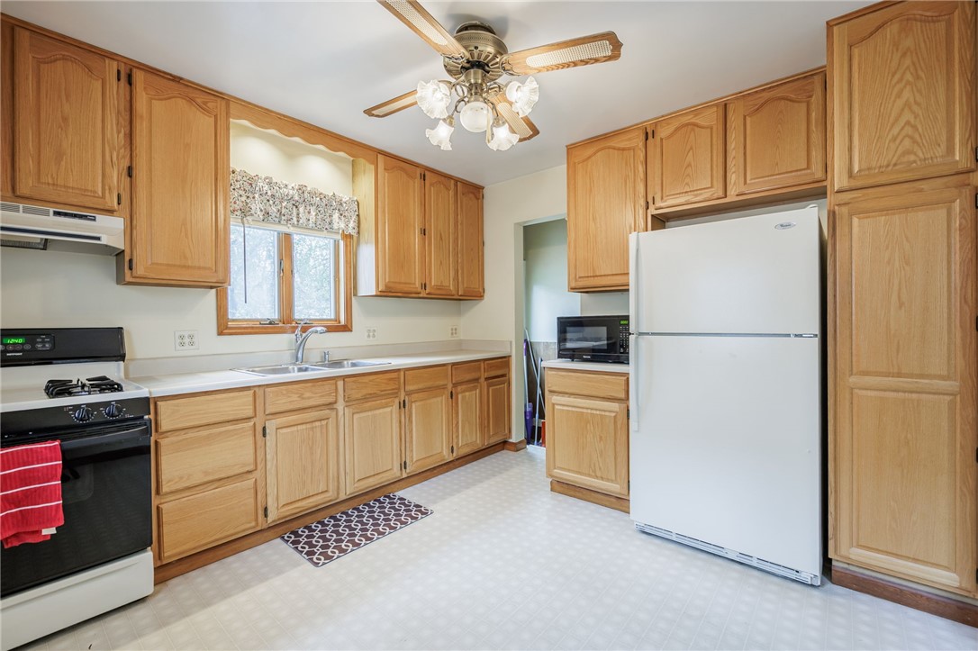 324 Conrad Drive Greece, NY 14616 - Photo 2 of 18