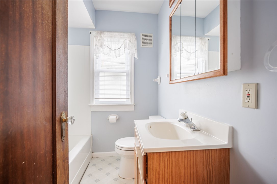 324 Conrad Drive Greece, NY 14616 - Photo 8 of 18