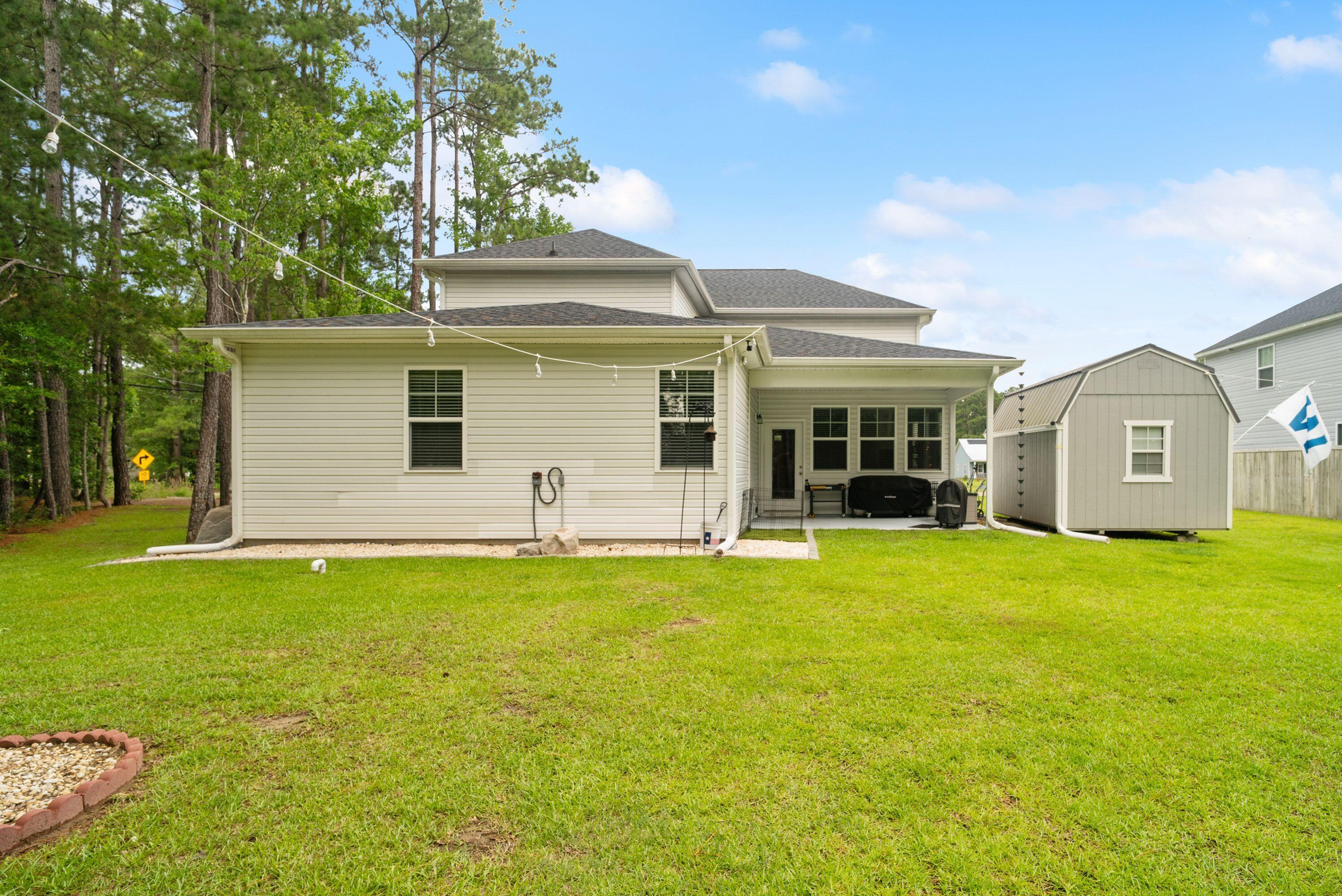 689 West Butternut Road Summerville, SC 29483 - Photo 43 of 47 .