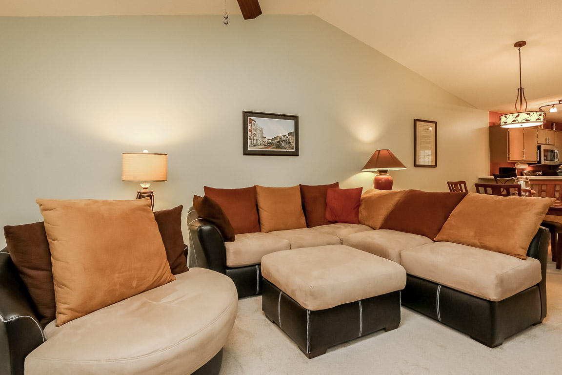 204 Vía Largo Santa Rosa Beach, FL 32459 - Photo 16 of 29 a living room with furniture