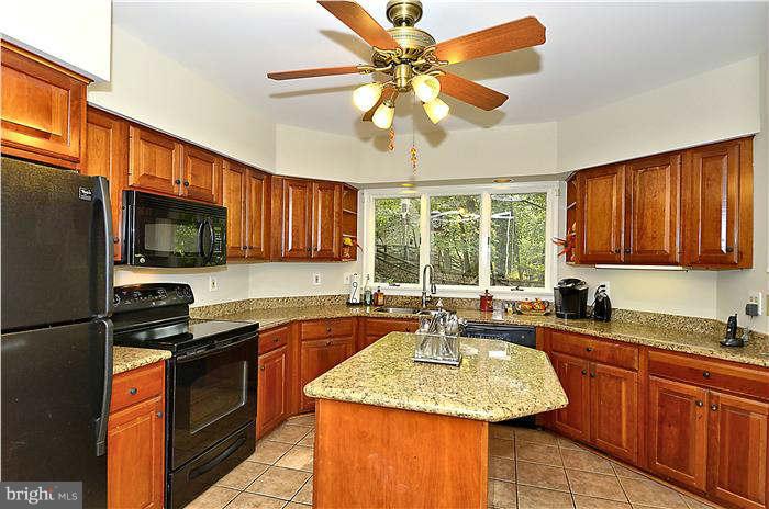 13831 Leibig Road Silver Spring, MD 20904 - Photo 14 of 23 Kitchen