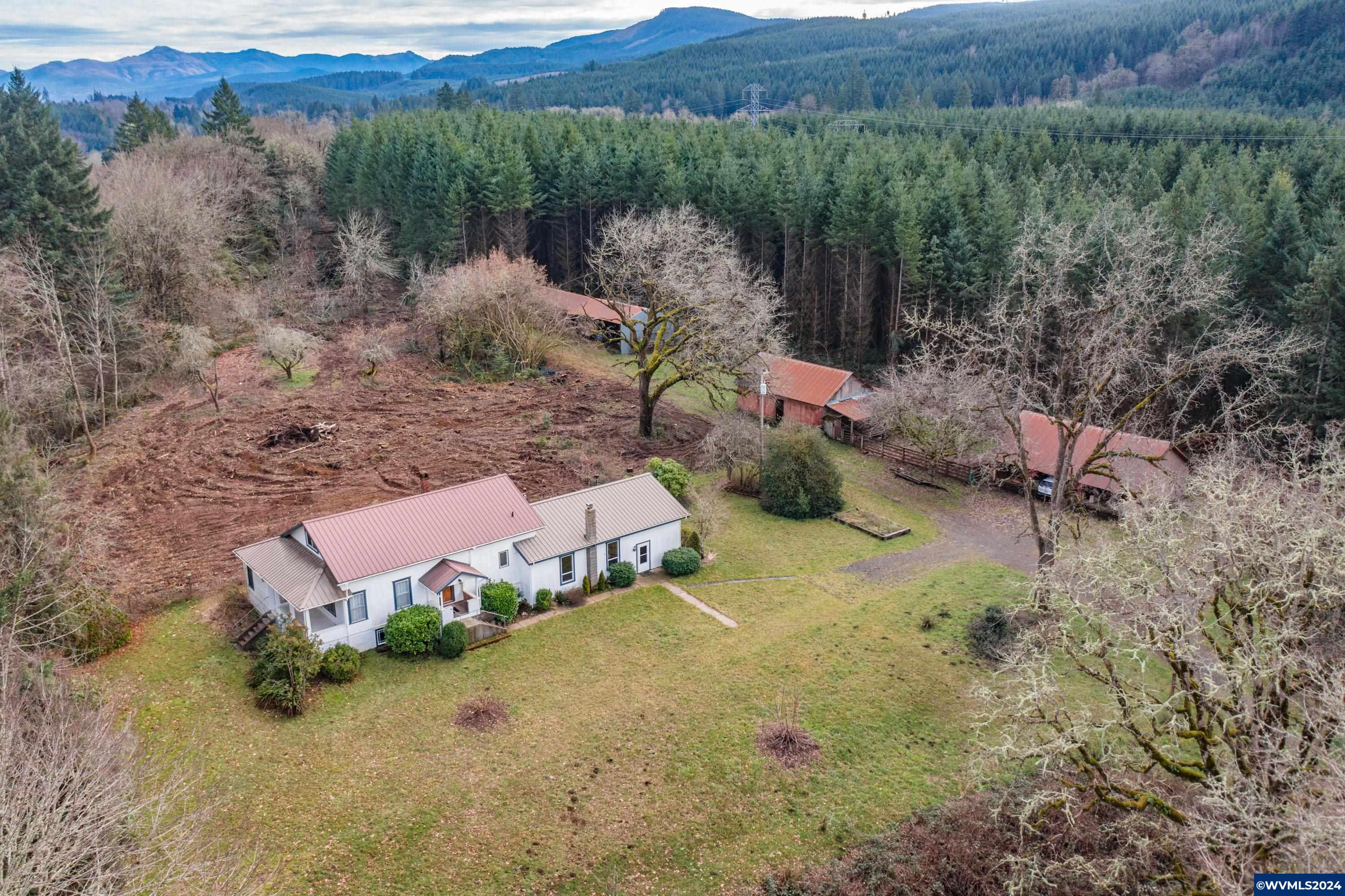 40303 Fox Valley Road Lyons, OR 97358 - Photo 1 of 42 Gallery Image 1