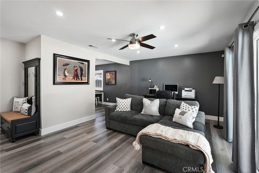 762 Talbert Avenue Simi Valley, CA 93065 - Photo 11 of 59 Gallery Image 11