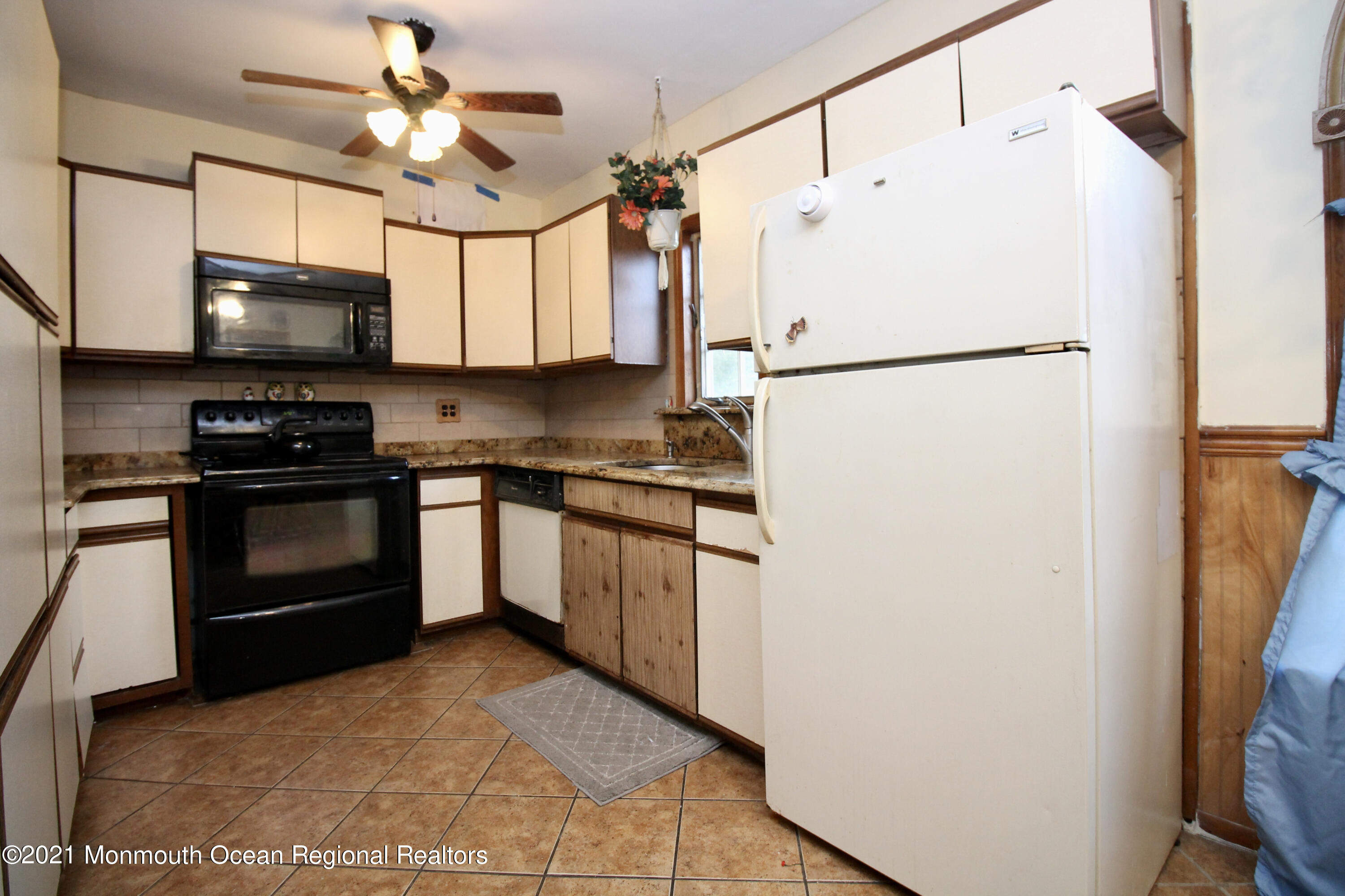 195 Bennett Road Freehold, NJ 07728 - Photo 18 of 90 a kitchen with stainless steel appliances a refrigerator sink and microwave