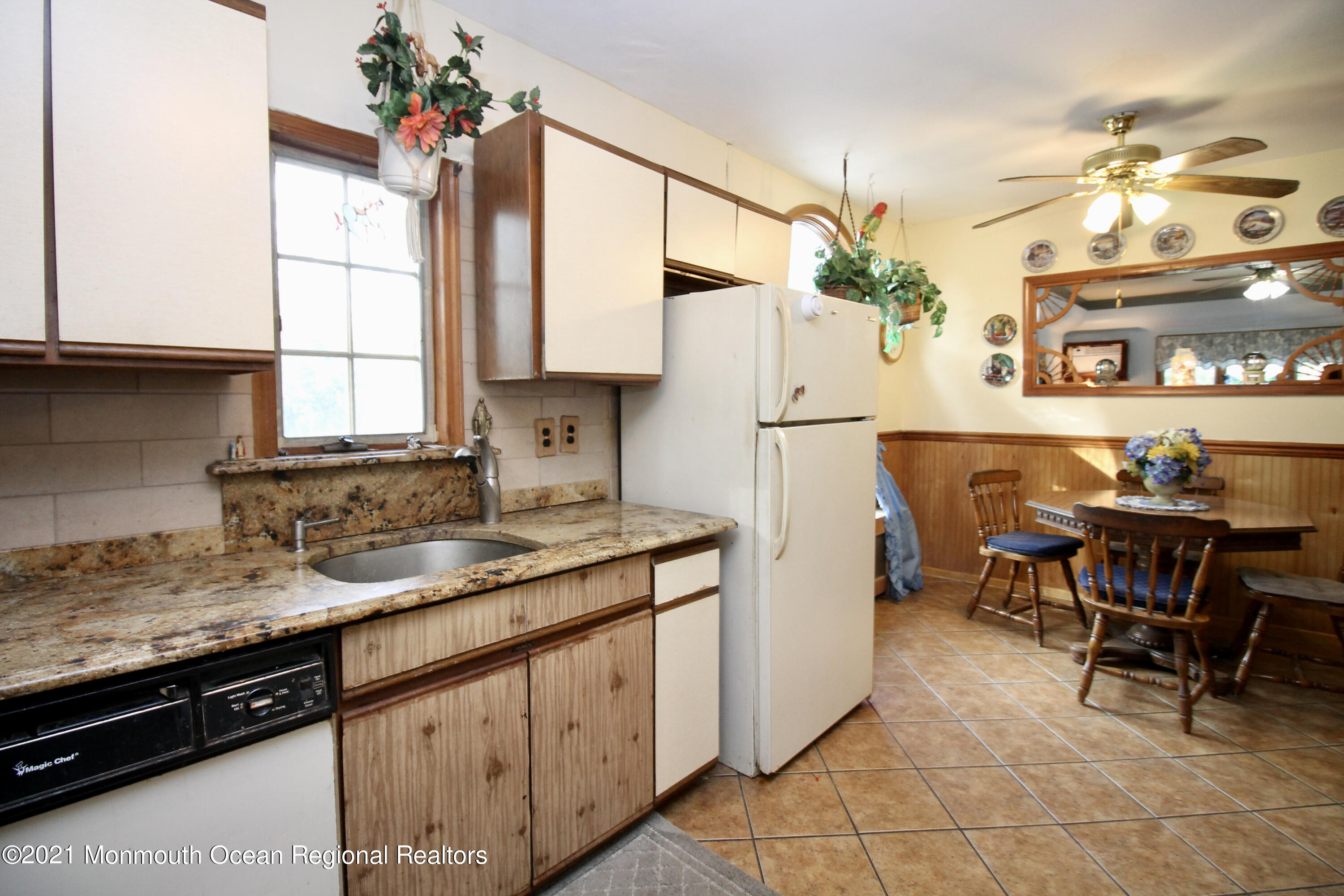 195 Bennett Road Freehold, NJ 07728 - Photo 22 of 90 9B48AE0D-400B-457E-84E3-D50FE2E5FBC4_1_2
