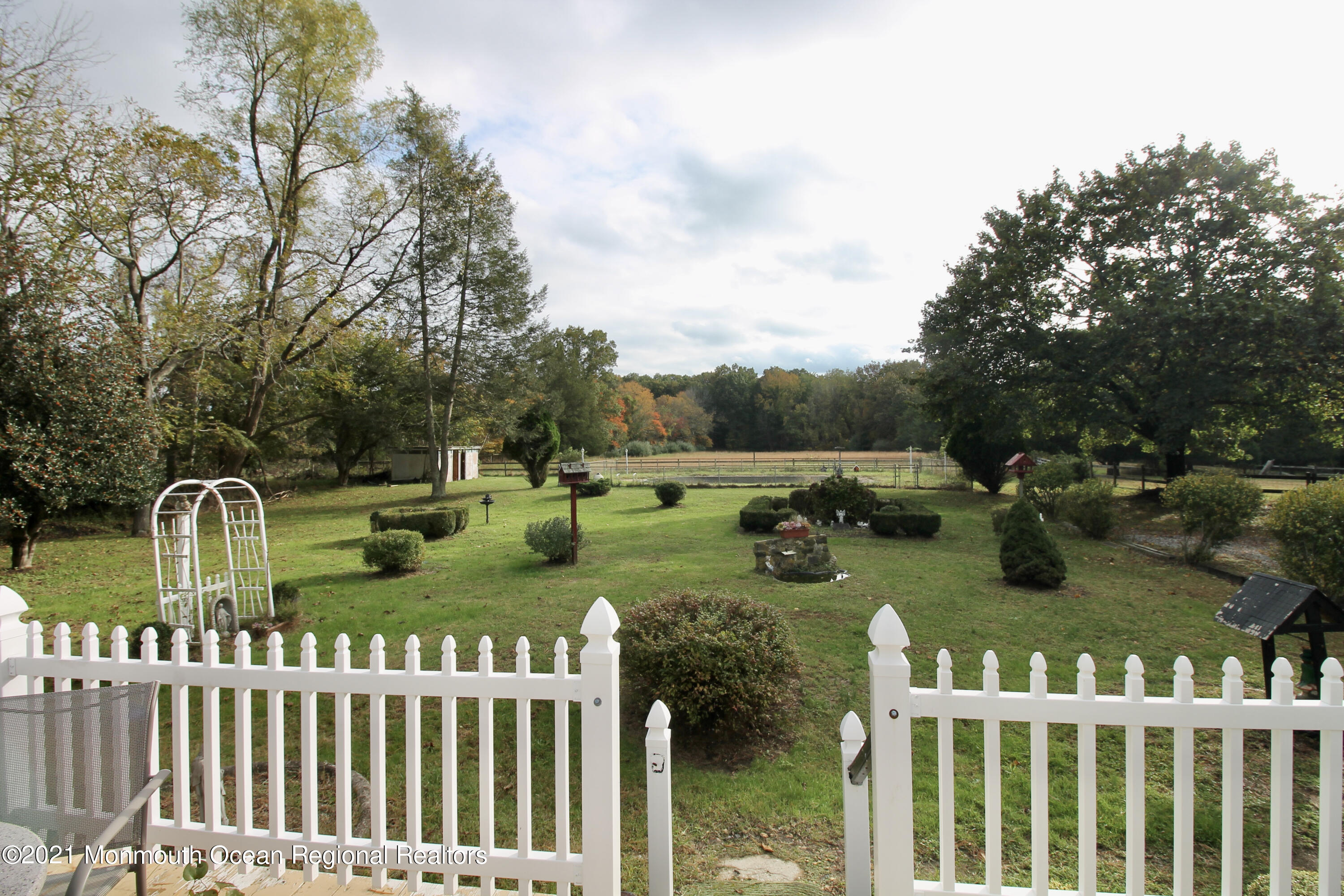 195 Bennett Road Freehold, NJ 07728 - Photo 43 of 90 30A8B99F-E5CD-4076-B0AD-7224EA6C0346_1_2