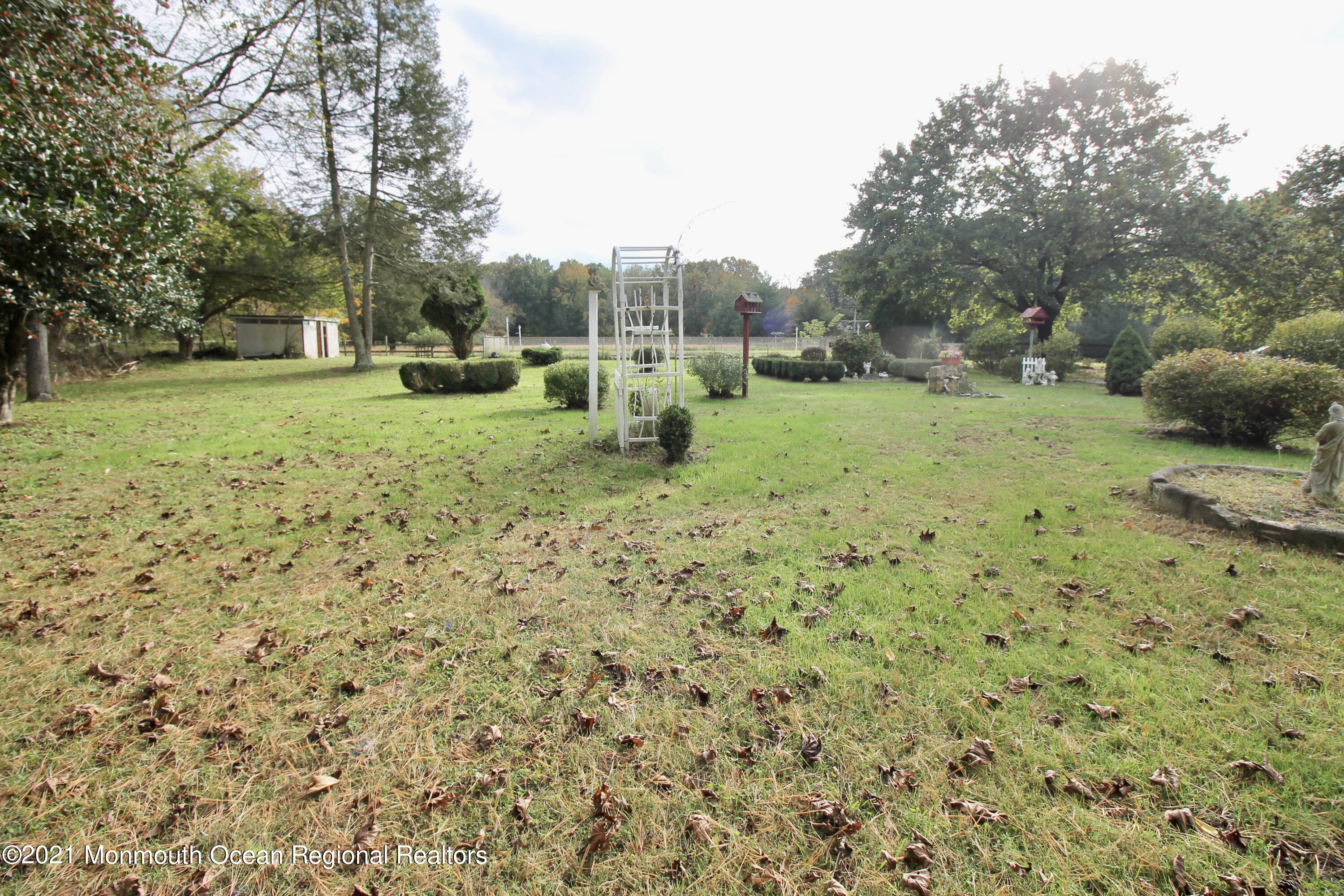 195 Bennett Road Freehold, NJ 07728 - Photo 45 of 90 53A51F93-5A4D-4A3E-A906-C46C191E53FA_1_2