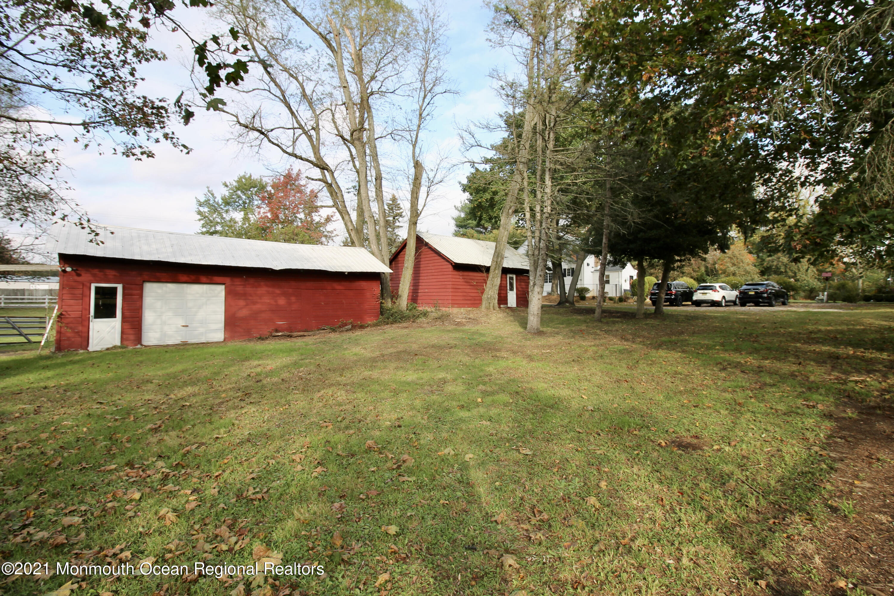 195 Bennett Road Freehold, NJ 07728 - Photo 59 of 90 9B194084-31E6-4E0D-B266-116DA441FD56_1_2