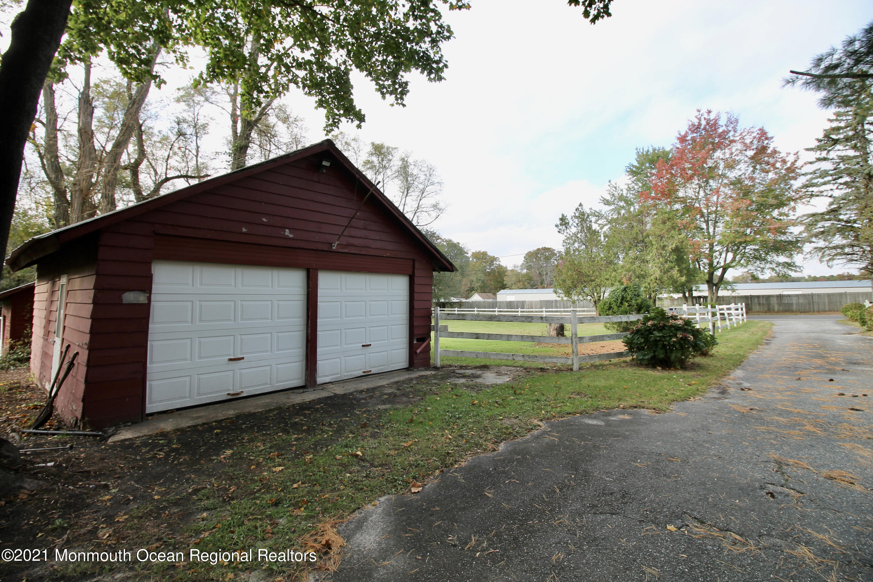 195 Bennett Road Freehold, NJ 07728 - Photo 66 of 90 EBEBA7C5-78C0-46DB-940C-3D8243700454_1_2