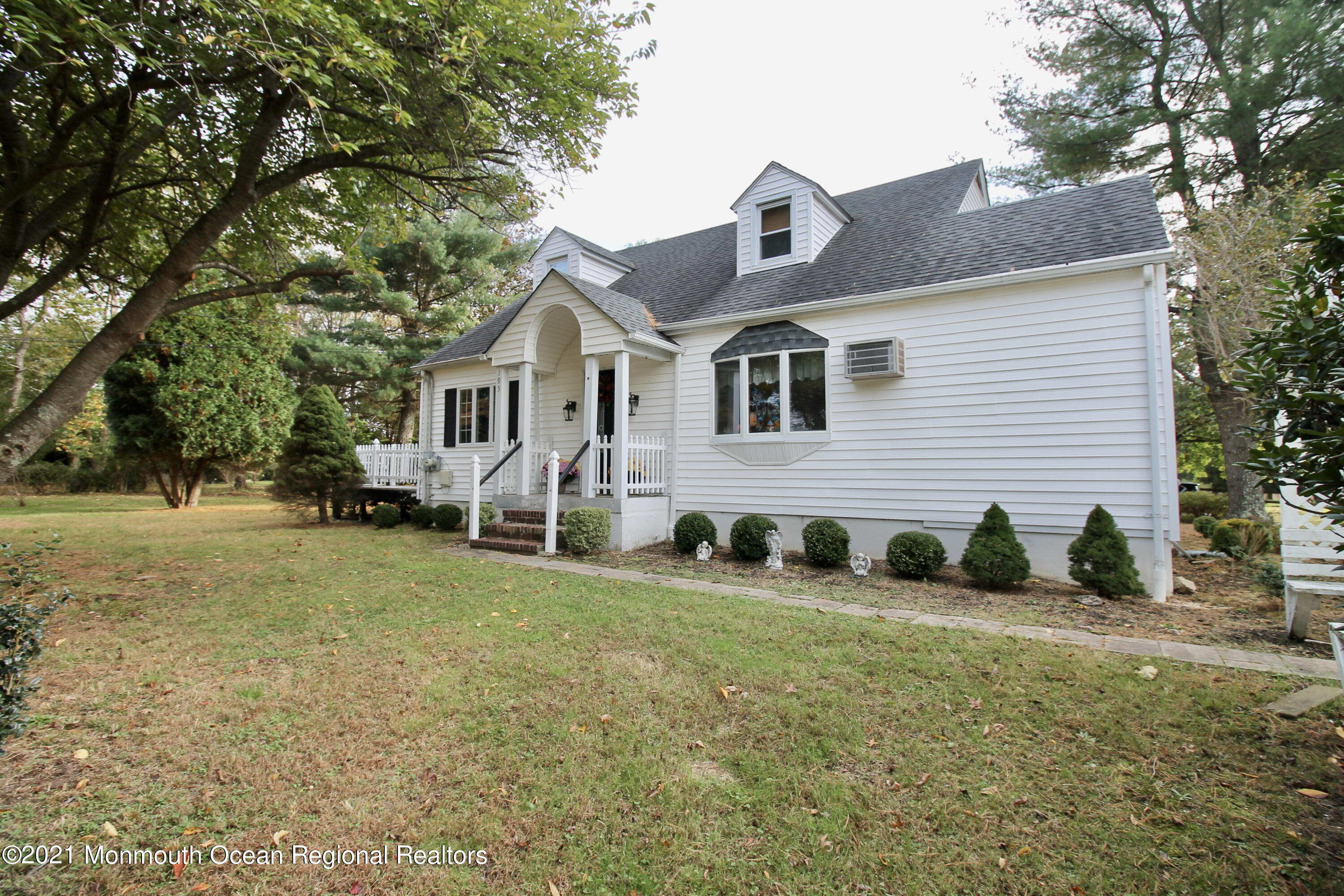 195 Bennett Road Freehold, NJ 07728 - Photo 10 of 90 a front view of house with yard