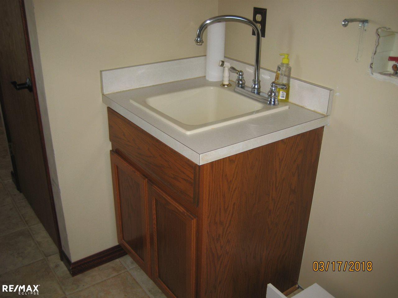 114 Riley Center Road Memphis, MI 48041 - Photo 23 of 46 31342536-27.JPG