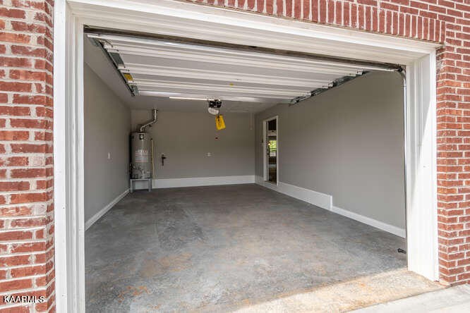 826 Spring Park Road Knoxville, TN 37914 - Photo 4 of 19 Gallery Image 4