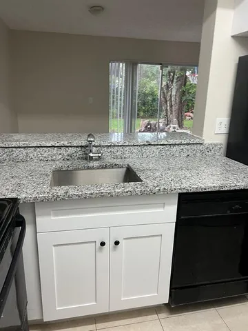 $175,000 | 7027 West Sunrise Boulevard, Unit 7027, Plantation, FL 33322