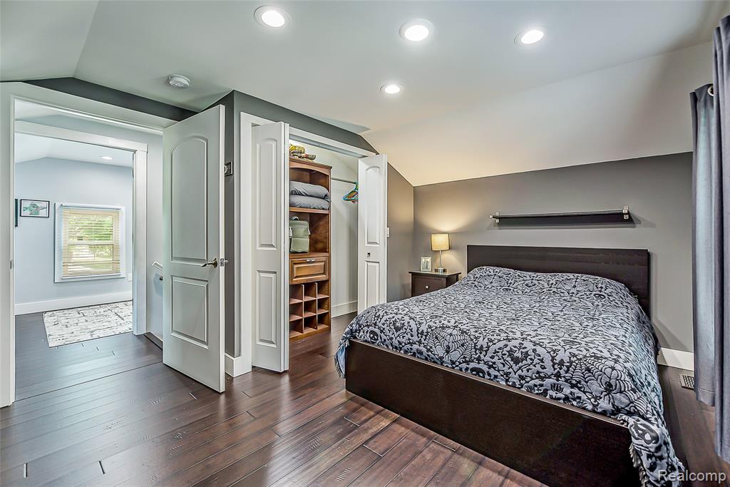 9137 Maltby Road Brighton, MI 48116 - Photo 23 of 41