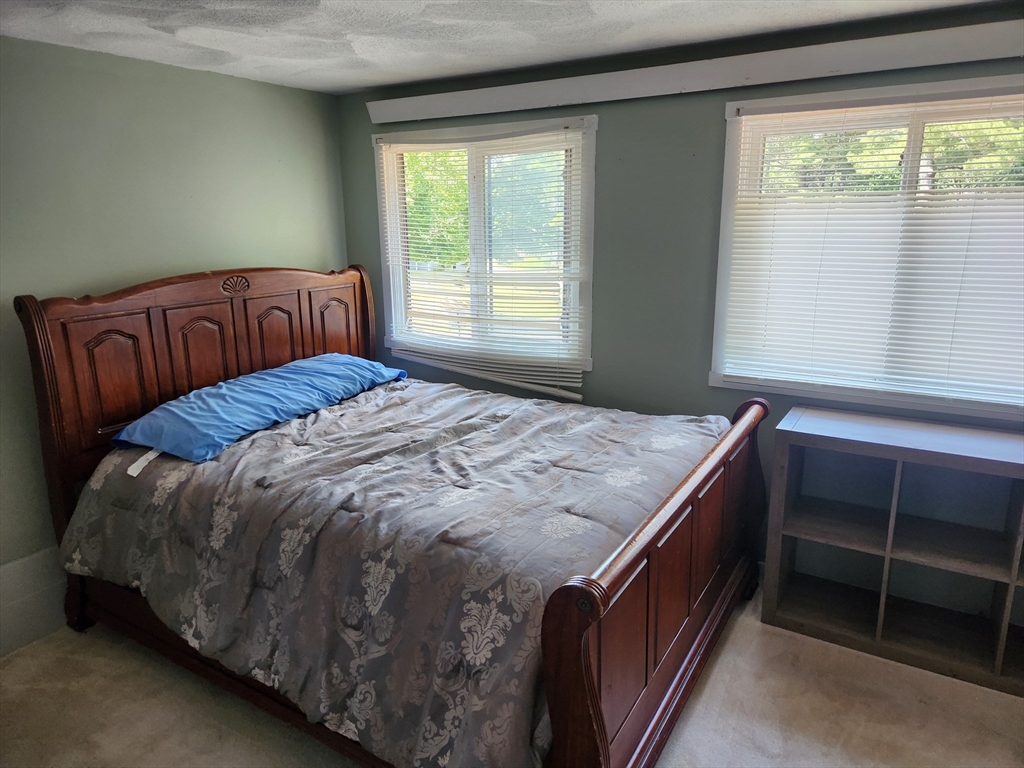 510 High Street Clinton, MA 01510 - Photo 19 of 20