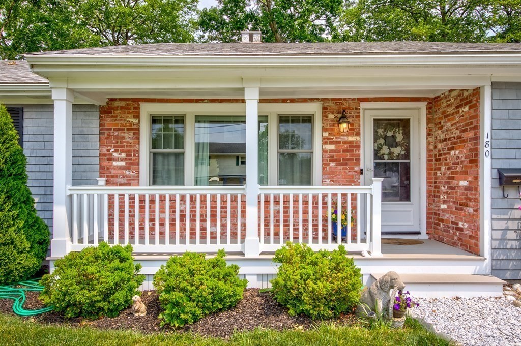180 Mt Hope Road Somerset, MA 02726 - Photo 5 of 42 Gallery Image 5