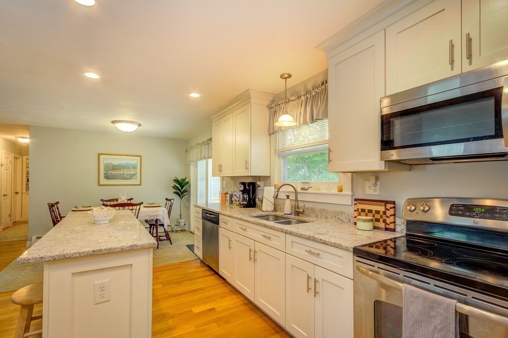 180 Mt Hope Road Somerset, MA 02726 - Photo 10 of 42 Gallery Image 10