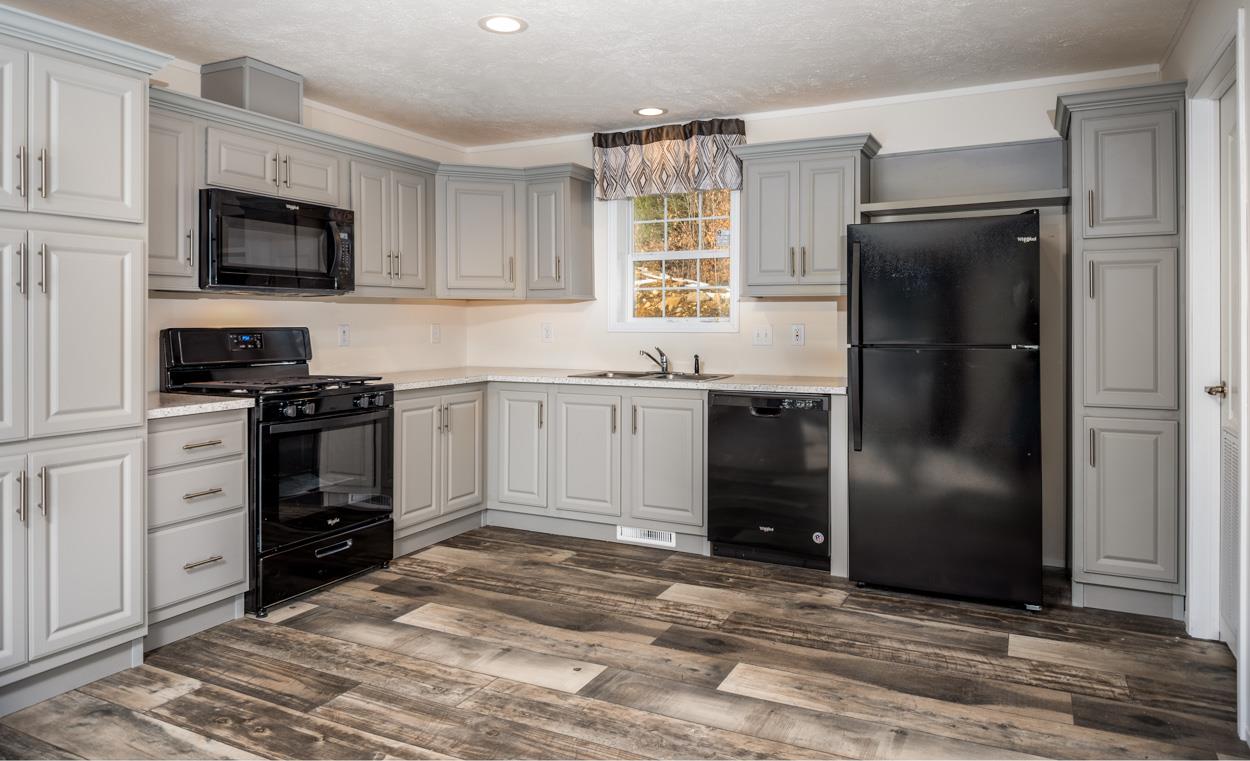 588 Ten Rod Road Farmington, NH 03835 - Photo 4 of 16
