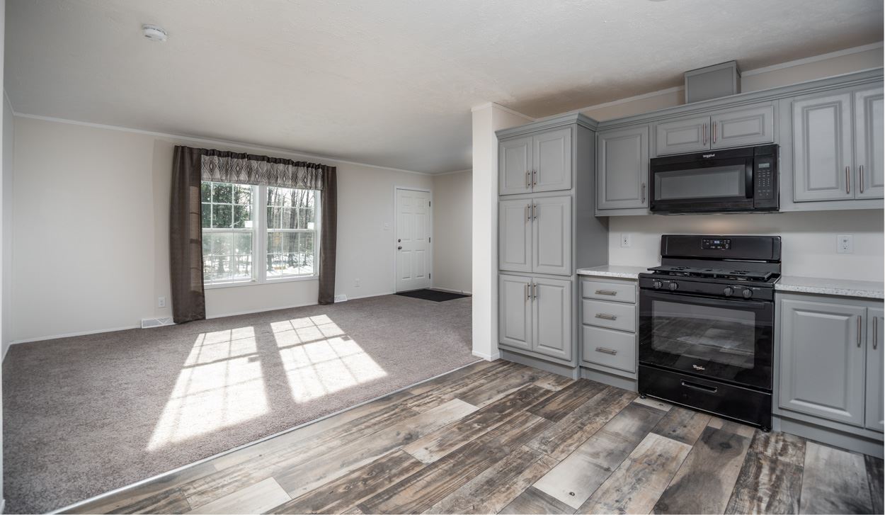 588 Ten Rod Road Farmington, NH 03835 - Photo 6 of 16