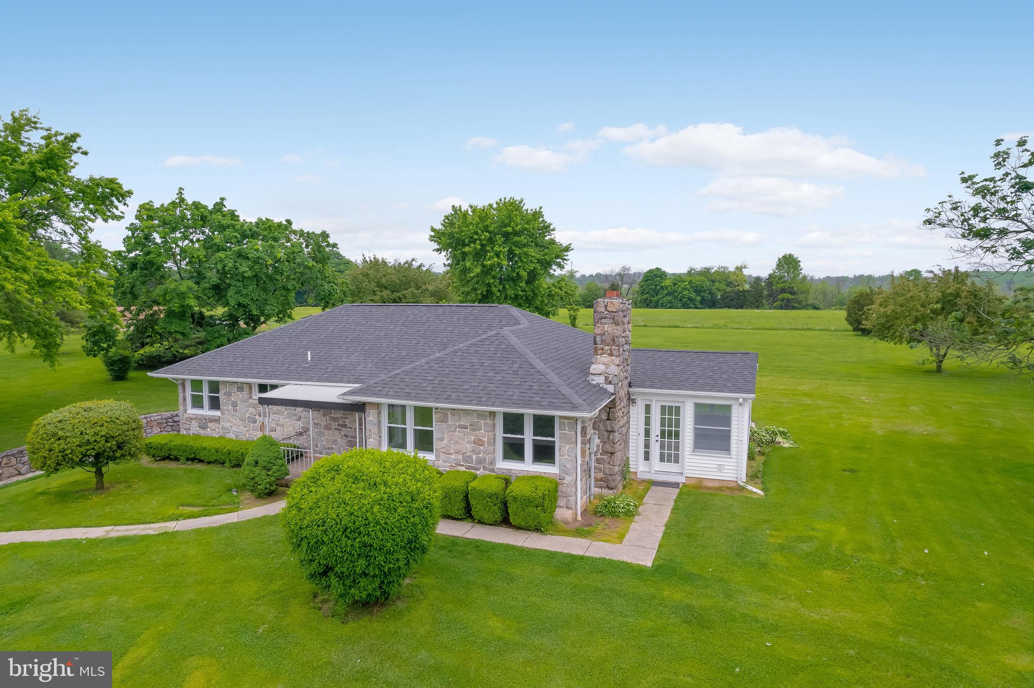 2933 Big Road Zieglerville, PA 19492 - Photo 4 of 33 Gallery Image 4