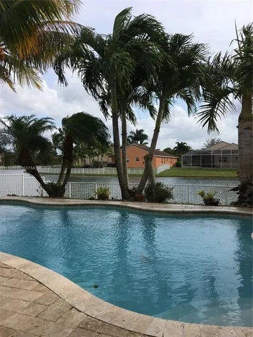 $5,800 | 18580 Southwest 44th Street, Unit 1, Miramar, FL 33029