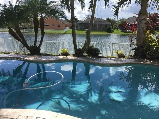 $5,800 | 18580 Southwest 44th Street, Unit 1, Miramar, FL 33029