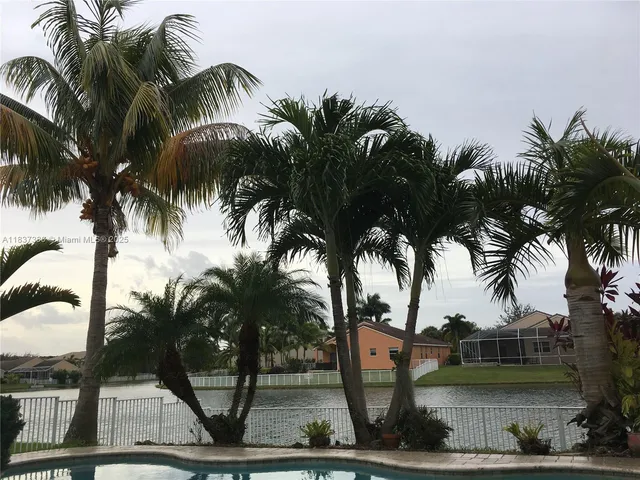 $5,800 | 18580 Southwest 44th Street, Unit 1, Miramar, FL 33029