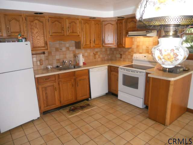 425 Moonlawn Road Brunswick, NY 12180 - Photo 8 of 13 Photo 8