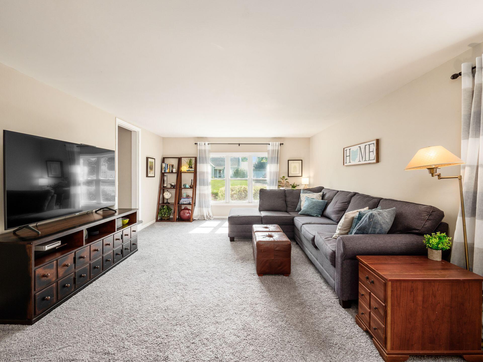 2801 Welsford Road Columbus, OH 43221 - Photo 13 of 47 014_6a7dc_A 2801 Welsford 056