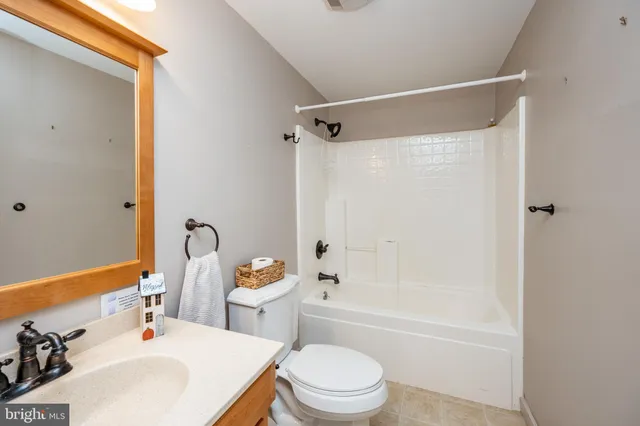 $679,000 | 32 Hazelhurst Lane, Swanton, MD 21561