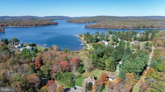 $679,000 | 32 Hazelhurst Lane, Swanton, MD 21561