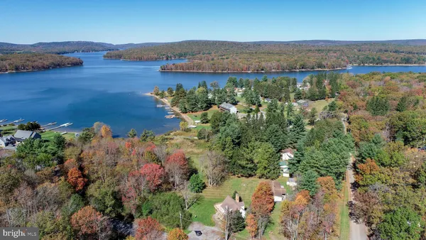 $669,000 | 32 Hazelhurst Lane, Swanton, MD 21561