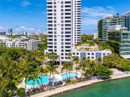 $1,030,000 | 1330 West Avenue, Unit 2414, Miami Beach, FL 33139