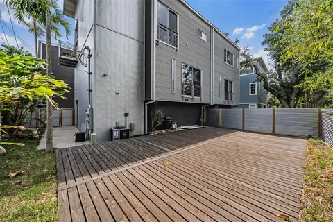$825,000 | 3107 West De Leon Street, Unit 6, Tampa, FL 33609