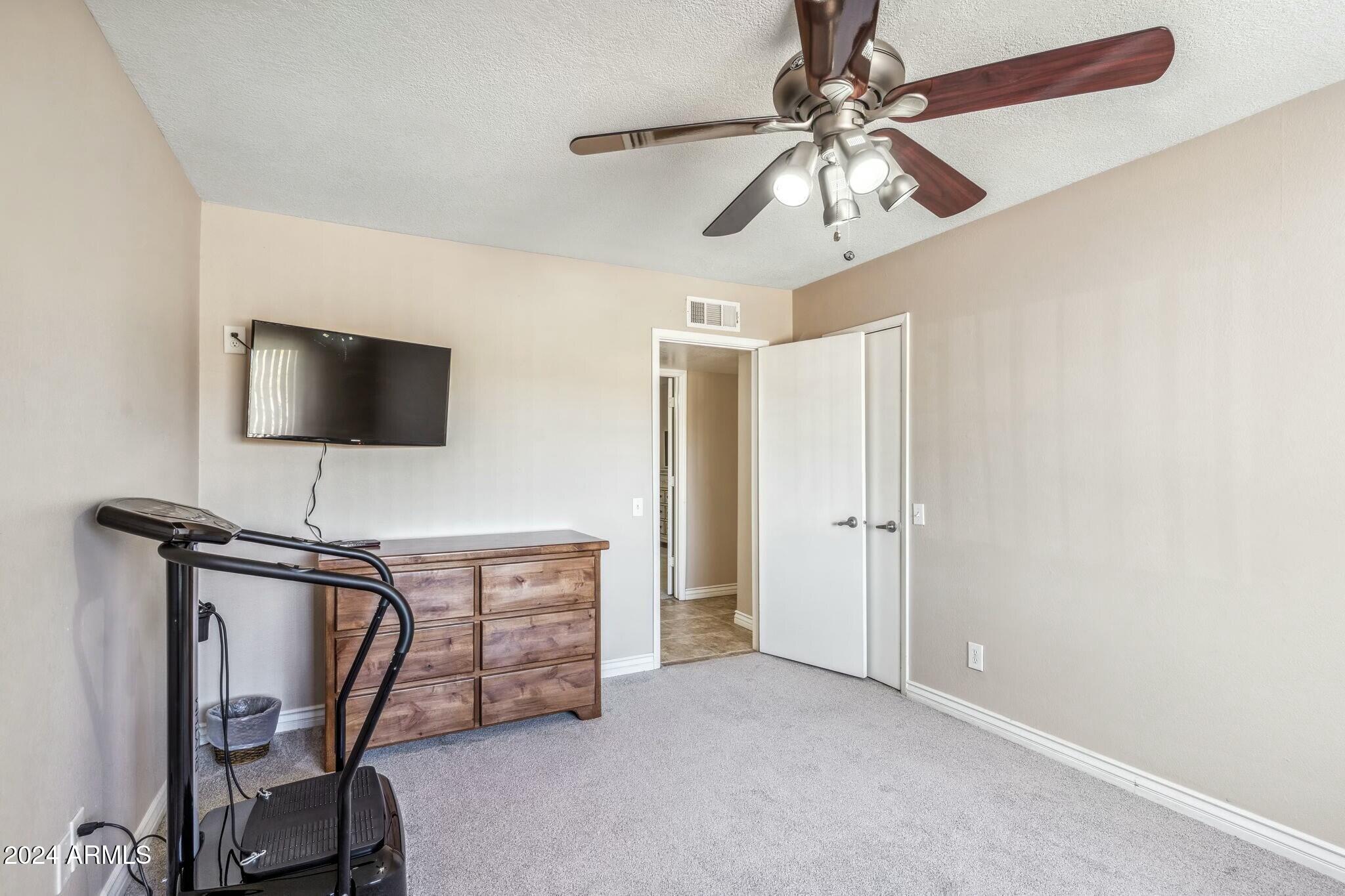 1045 East Cloud Road Phoenix, AZ 85086 - Photo 29 of 67 tempImageWkaUM0