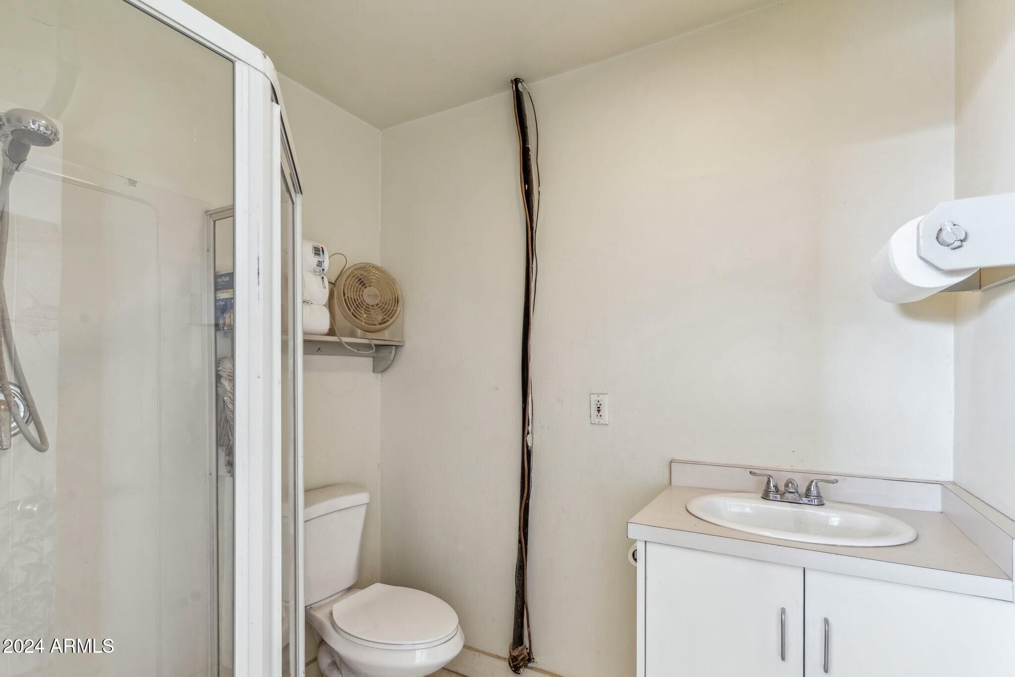 1045 East Cloud Road Phoenix, AZ 85086 - Photo 37 of 67 tempImageUkUQTb