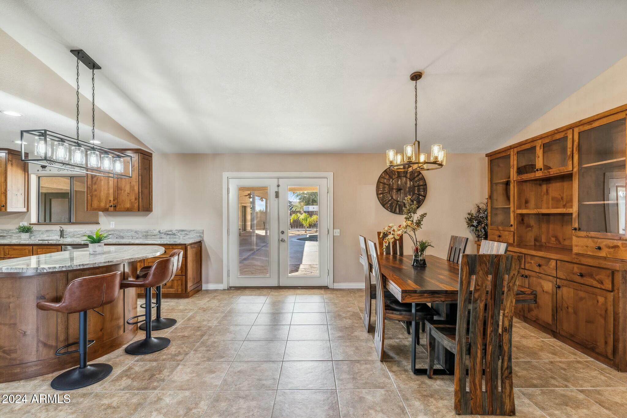 1045 East Cloud Road Phoenix, AZ 85086 - Photo 4 of 67 tempImageCty6hg