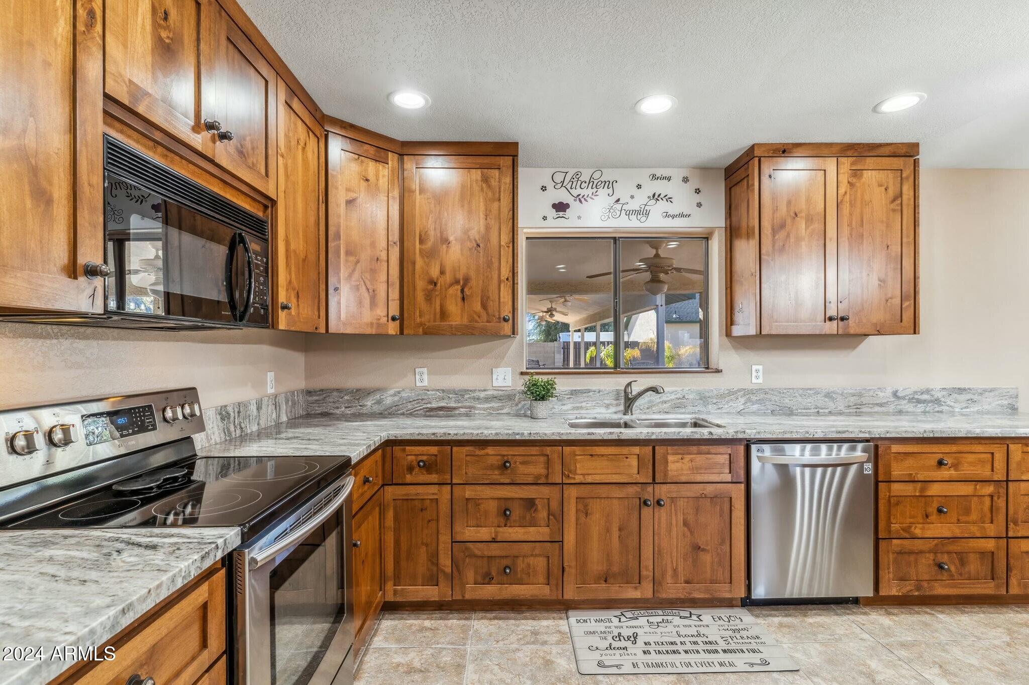 1045 East Cloud Road Phoenix, AZ 85086 - Photo 5 of 67 tempImagetmqVTQ