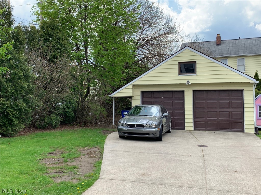 4424 Turney Road Cleveland, OH 44105 - Photo 5 of 24
