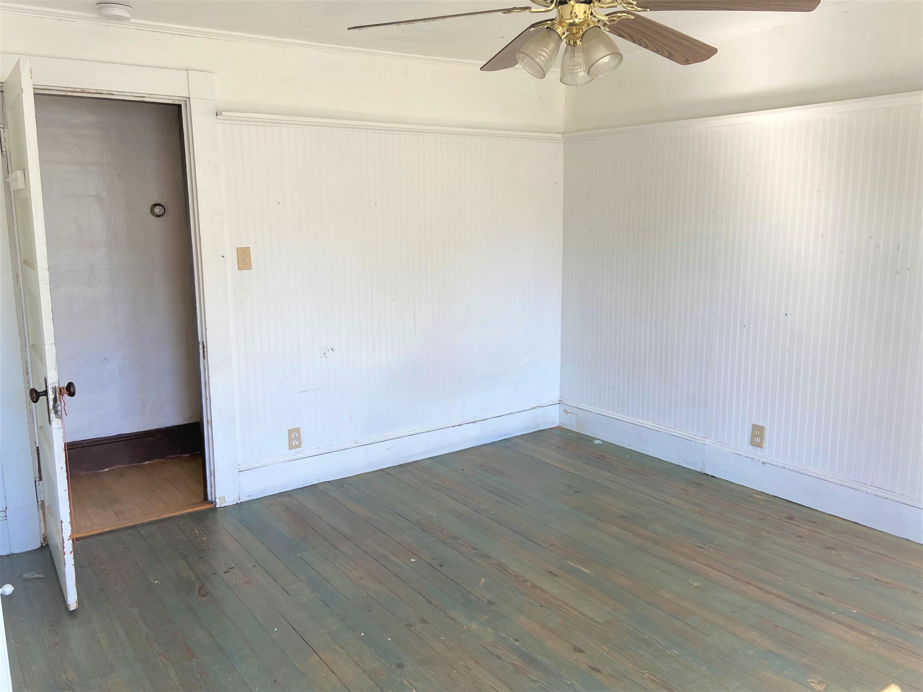 45 Belgrade Road Oakland, ME 04963 - Photo 13 of 20 14 Bedroom 2