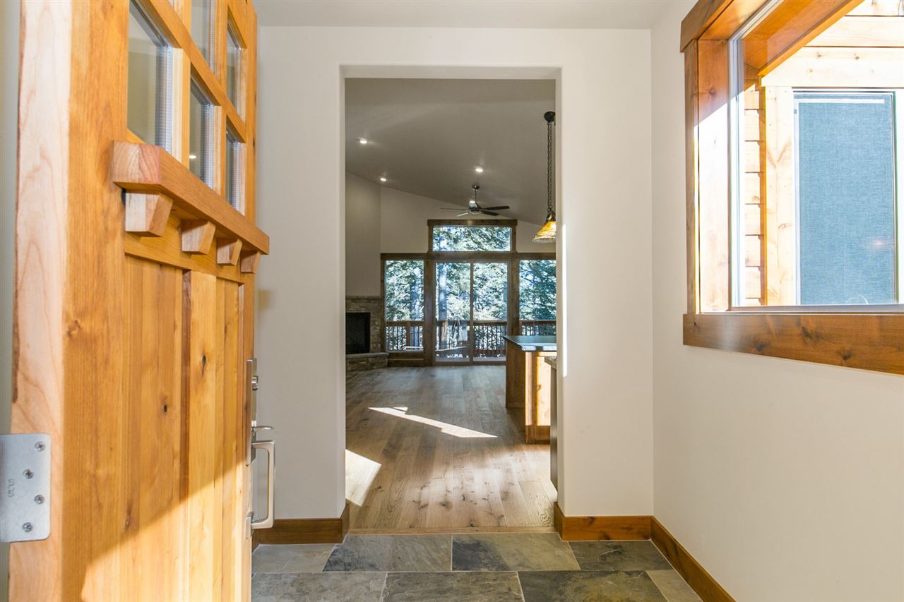 14288 Tyrol Road Truckee, CA 96161 - Photo 3 of 14 Entry - Similar Model
