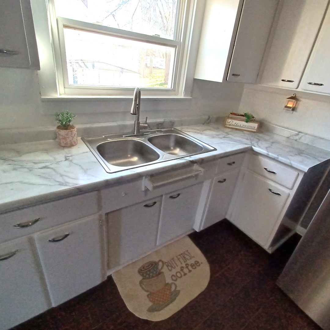 205 Ross Street Kewanee, IL 61443 - Photo 14 of 29