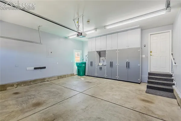 a view of a garage